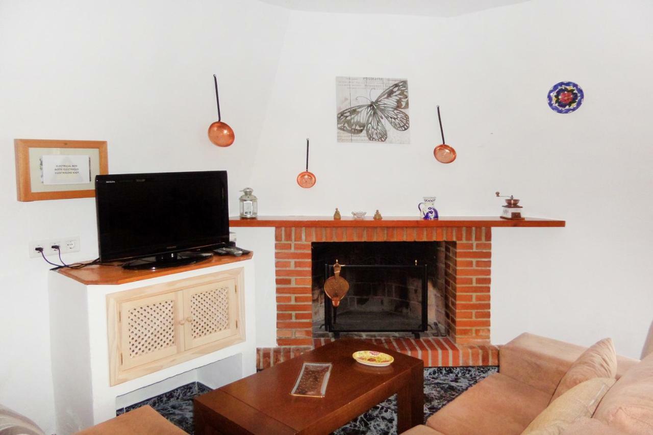 Cortijo Luque Holiday home *